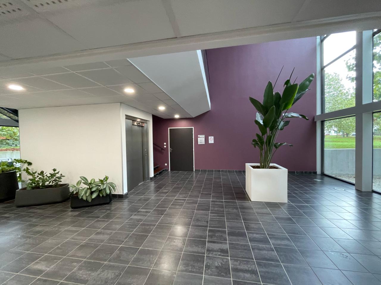 Bureau Saint-Herblain 1083m² Location bureau Saint-Herblain Loire-Atlantique OLBUR2112421 2